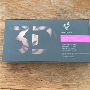 3Dmascara by Younique- can’t buy it anywhere else